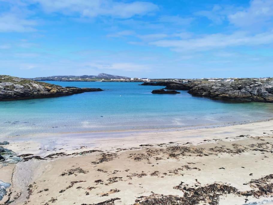 Marina Sea View Apt - Second Floor With Lift, Modern Holyhead Extérieur photo